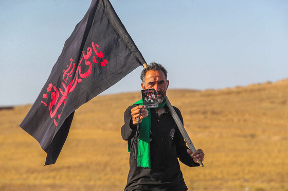 زائران پیاده حرم امام رضا (ع)