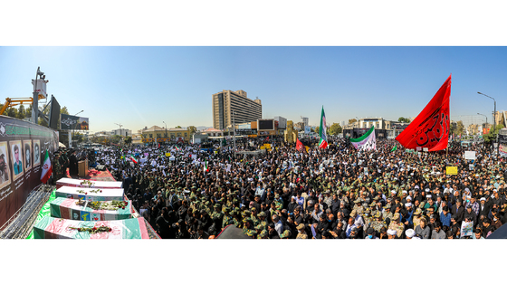 راهپیمایی مردم مشهد در محکومیت اغتشاشات اخیر و تشییع شهدای مدافع امنیت