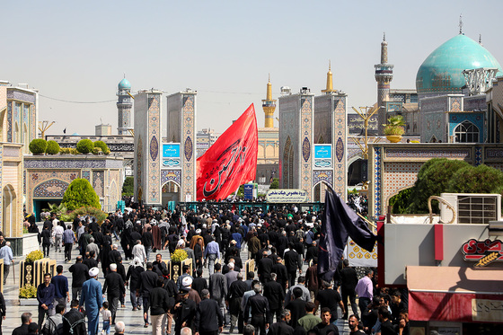 راهپیمایی مردم مشهد در محکومیت اغتشاشات اخیر و تشییع شهدای مدافع امنیت
