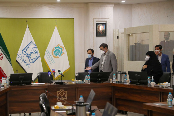 نشست هم اندیشی اساتید دانشگاه علوم پزشکی مشهد با سخنگوی دولت