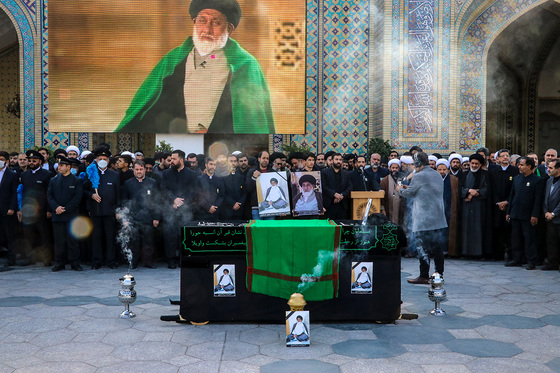 تشییع پیکر حجت الاسلام سید جعفر طباطبایی در مشهد