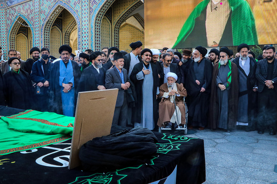 تشییع پیکر حجت الاسلام سید جعفر طباطبایی در مشهد