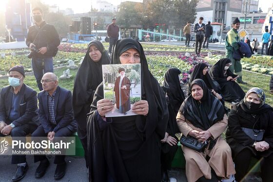 تشییع پیکر شهید مدافع امنیت «حسن براتی» در مشهد