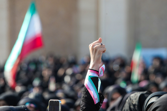 تشییع پیکر دو دانشجوی شهید حافظ امنیت در دانشگاه فردوسی