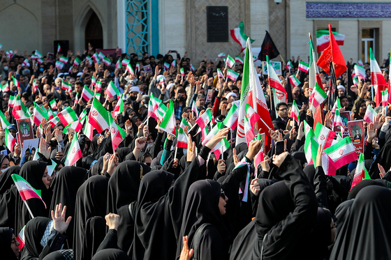 تشییع پیکر دو دانشجوی شهید حافظ امنیت در دانشگاه فردوسی