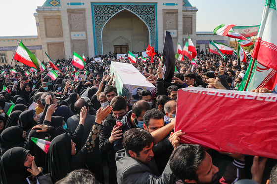 تشییع پیکر دو دانشجوی شهید حافظ امنیت در دانشگاه فردوسی