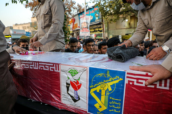 تشییع با شکوه 3 شهید مدافع امنیت در مشهد