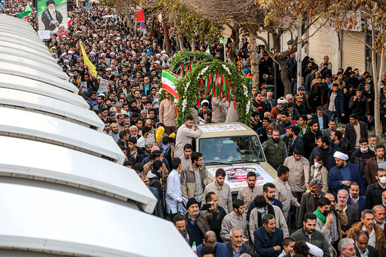 تشییع با شکوه 3 شهید مدافع امنیت در مشهد