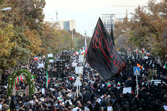 تشییع با شکوه 3 شهید مدافع امنیت در مشهد