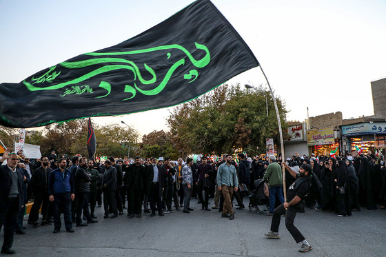 تشییع با شکوه 3 شهید مدافع امنیت در مشهد