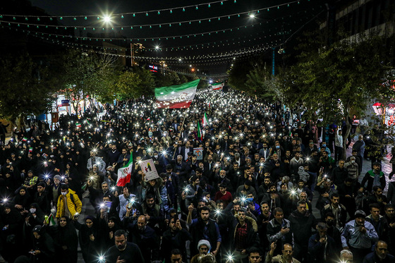 تشییع با شکوه 3 شهید مدافع امنیت در مشهد