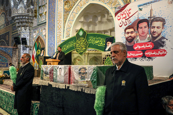 تشییع با شکوه 3 شهید مدافع امنیت در مشهد