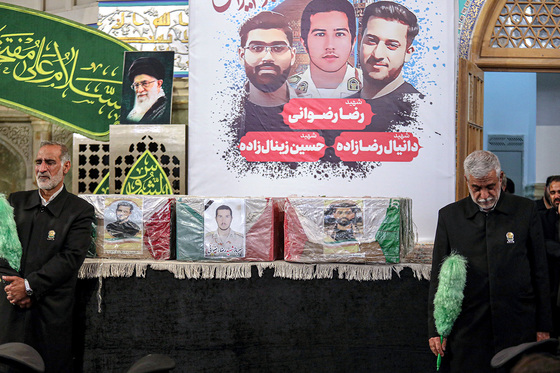 تشییع با شکوه 3 شهید مدافع امنیت در مشهد