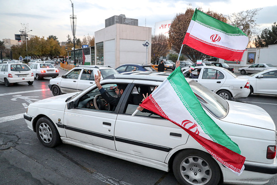 شادی مردم مشهد بعد از برد تیم ملی ایران 2