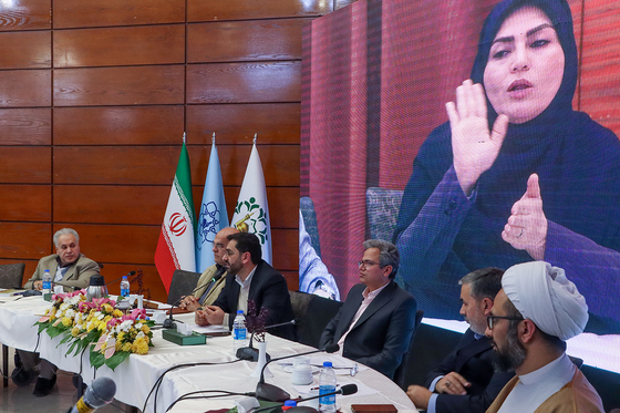 نشست شهردار مشهد با همکاران دارای نیازهای ویژه شهرداری