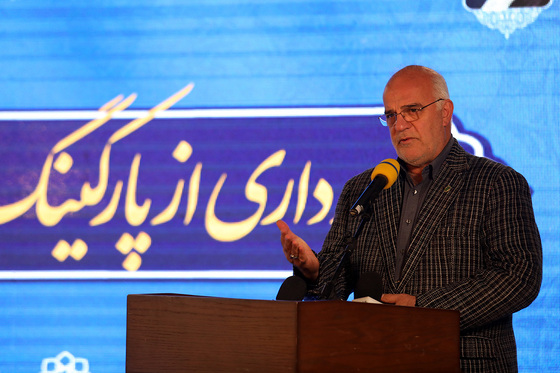 بهره‌برداری از پارکینگ هوشمند هشت‌آباد در میدان شهدا مشهد