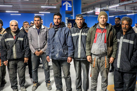 بهره‌برداری از پارکینگ هوشمند هشت‌آباد در میدان شهدا مشهد