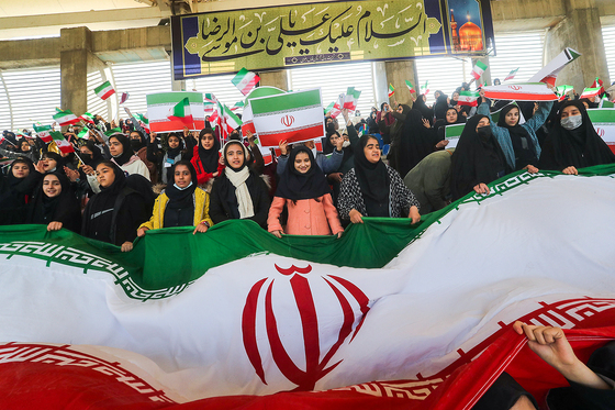   جشن بزرگ دختران انقلاب با عنوان 