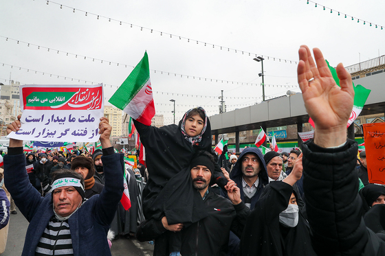 راهپیمایی 22 بهمن در مشهد
