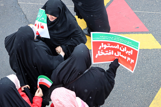 راهپیمایی 22 بهمن در مشهد 3