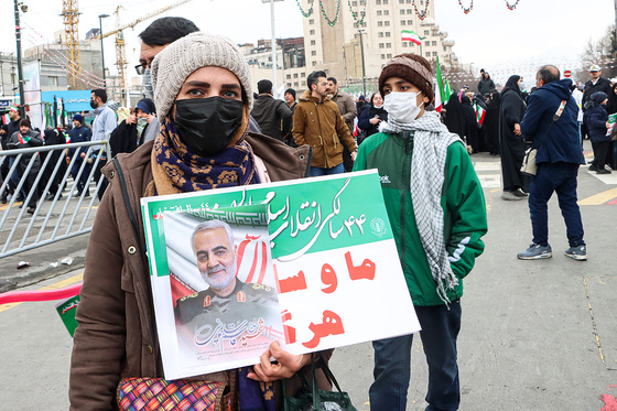 راهپیمایی 22 بهمن در مشهد 3