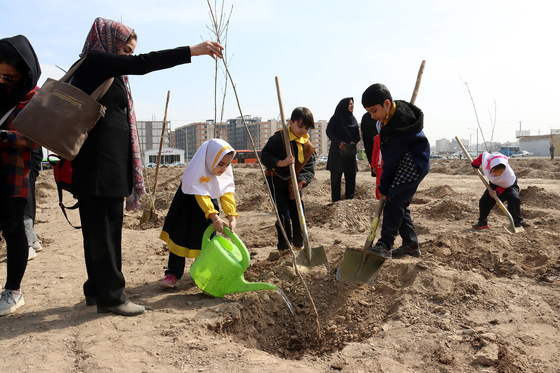 مراسم روز درختکاری در مشهد 