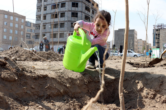 مراسم روز درختکاری در مشهد 