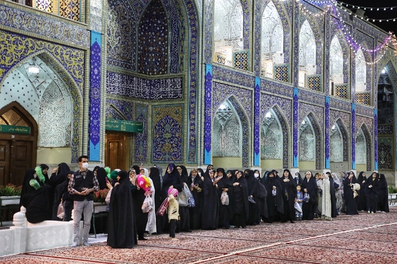 بازگشایی صحن انقلاب حرم مطهر رضوی در آستانه نیمه شعبان