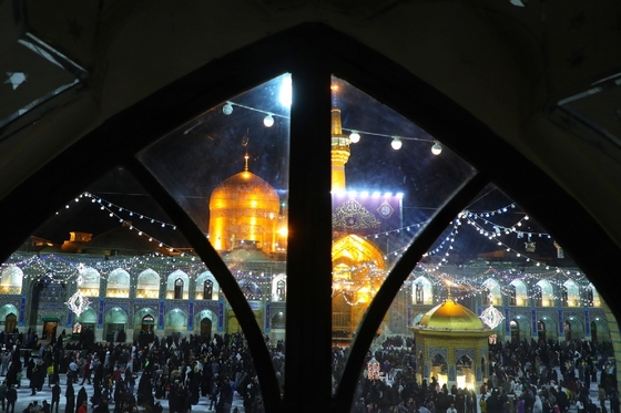 بازگشایی صحن انقلاب حرم مطهر رضوی در آستانه نیمه شعبان