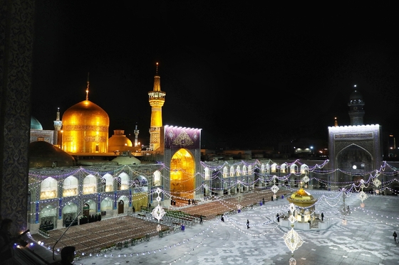 بازگشایی صحن انقلاب حرم مطهر رضوی در آستانه نیمه شعبان