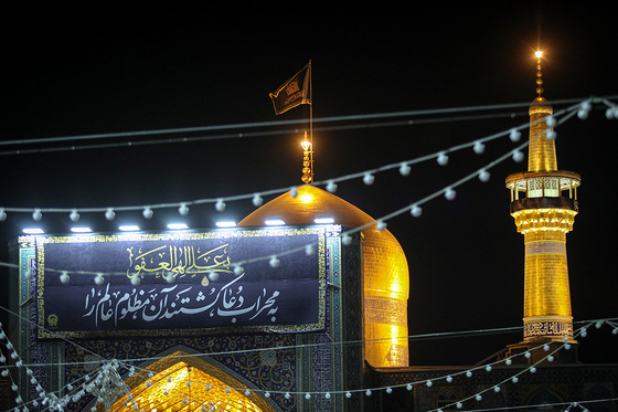 مراسم احیاء شب ۱۹ ماه رمضان در حرم مطهر رضوی