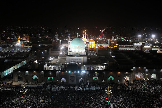 مراسم احیاء شب 21 ماه رمضان در حرم مطهر رضوی