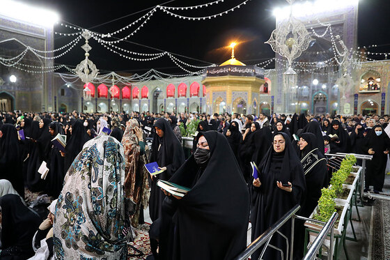 مراسم احیاء شب 21 ماه رمضان در حرم مطهر رضوی