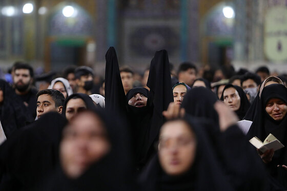 مراسم احیاء شب 21 ماه رمضان در حرم مطهر رضوی