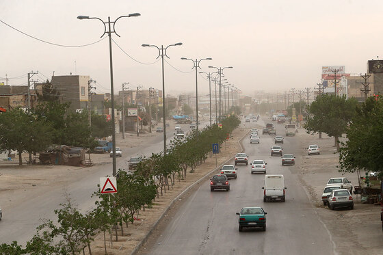 گرد و خاک صبحگاهی در مشهد