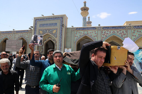 مراسم تشییع حاج فضل‌الله برهانی در حرم مطهر رضوی