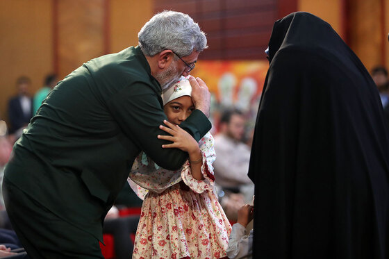 مراسم رونمایی از تقریظ رهبر انقلاب بر کتاب 
