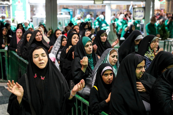  چراغانی حرم مطهر رضوی به مناسبت دهه کرامت