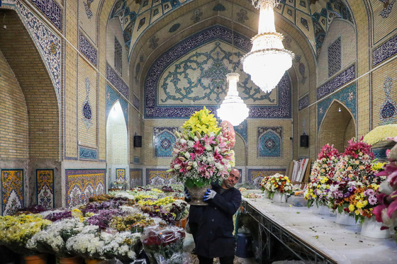 گل‌آرایی ویژه حرم مطهر رضوی