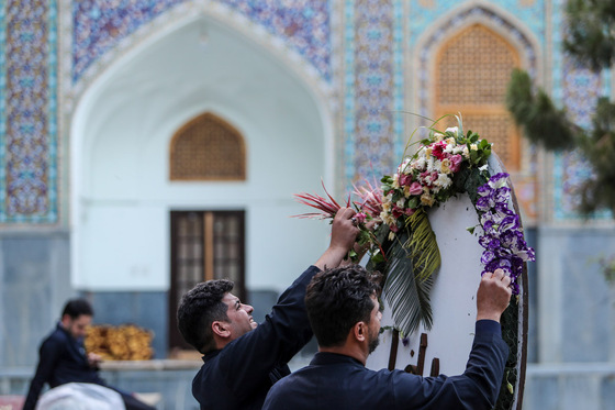 گل‌آرایی ویژه حرم مطهر رضوی