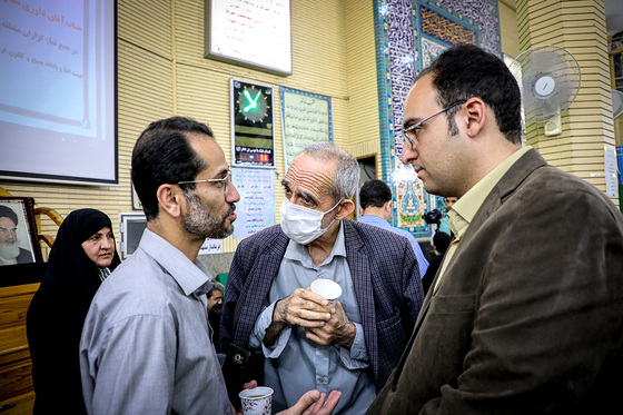 دیدار مردمی فرماندار و مدیران ۱۵ دستگاه اجرایی با اهالی منطقه ۹ مشهد
