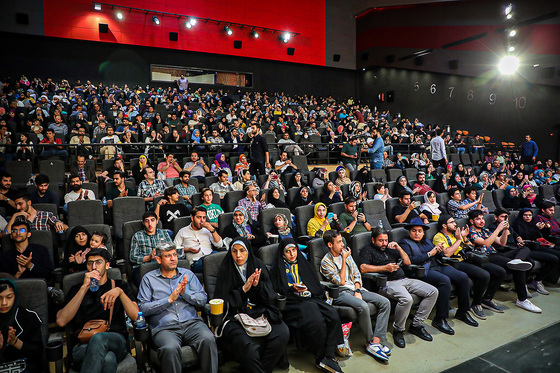  اکران فیلم سینمایی مصلحت با حضور عوامل فیلم در مشهد