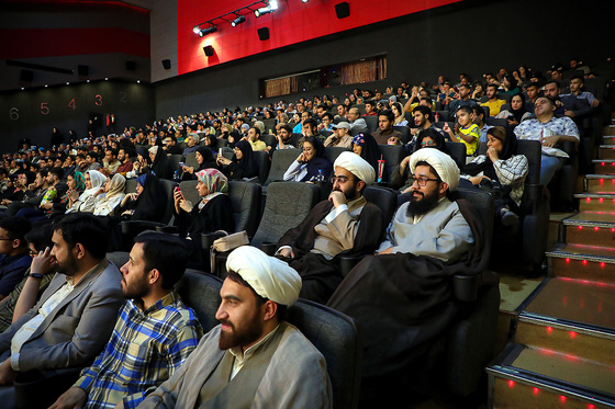  اکران فیلم سینمایی مصلحت با حضور عوامل فیلم در مشهد