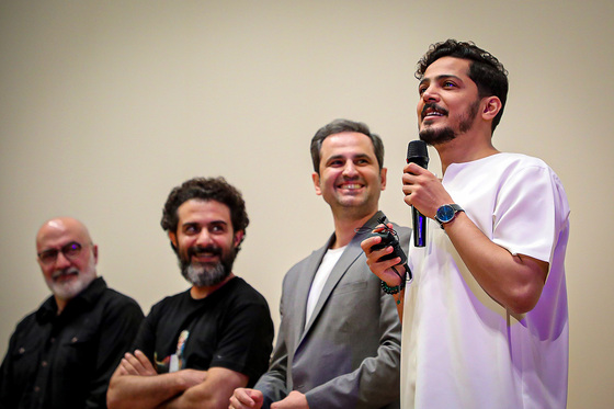  اکران فیلم سینمایی مصلحت با حضور عوامل فیلم در مشهد