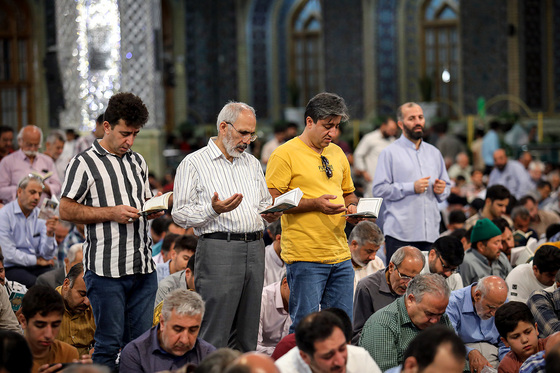 مراسم دعای عرفه در حرم مطهر رضوی