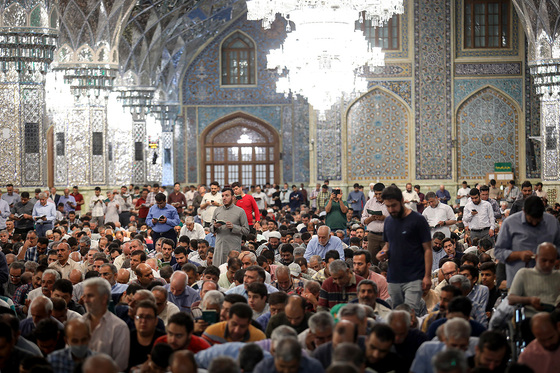 مراسم دعای عرفه در حرم مطهر رضوی