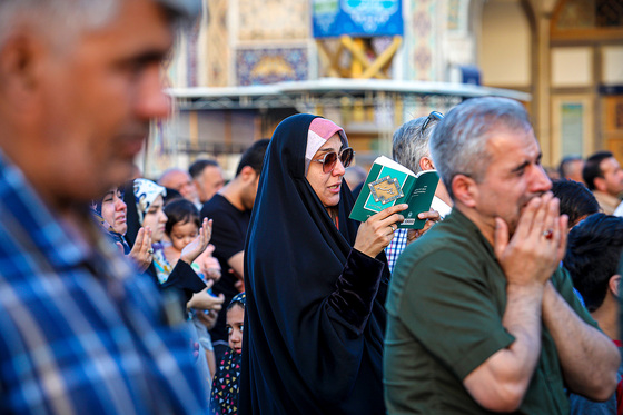 مراسم دعای عرفه در حرم مطهر رضوی
