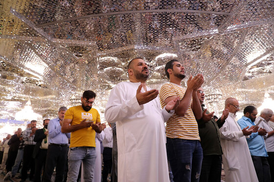 نماز عید قربان در حرم مطهر رضوی