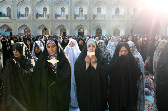 نماز عید قربان در حرم مطهر رضوی
