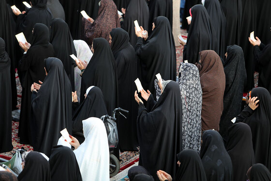 نماز عید قربان در حرم مطهر رضوی